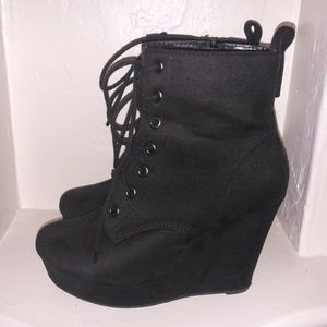 Shi by Journeys Wedges